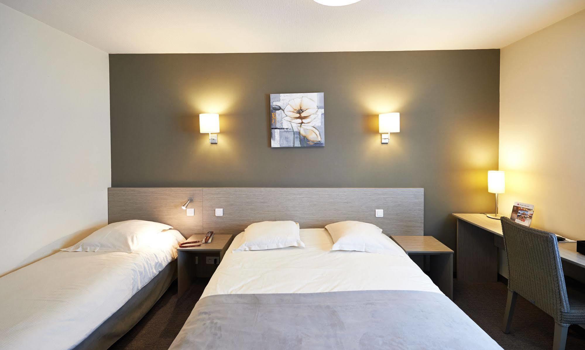 Park Hotel & Appartements Шоле Экстерьер фото